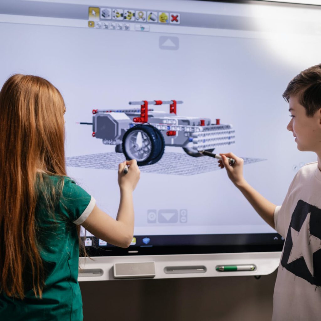 Mengenal Agrobot, Platform Laboratorium Tanah Mobile Berbasis IOT dan AI