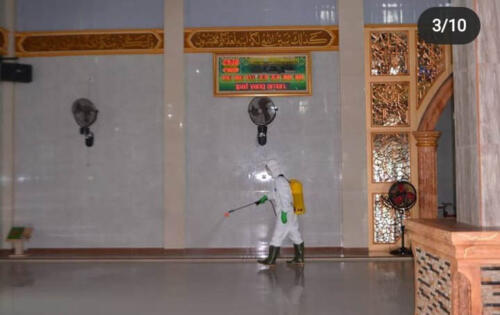 28.03.2020 - PEMYEMPROTAN DISINFEKTAN DI TEMPAT IBADAH (3)